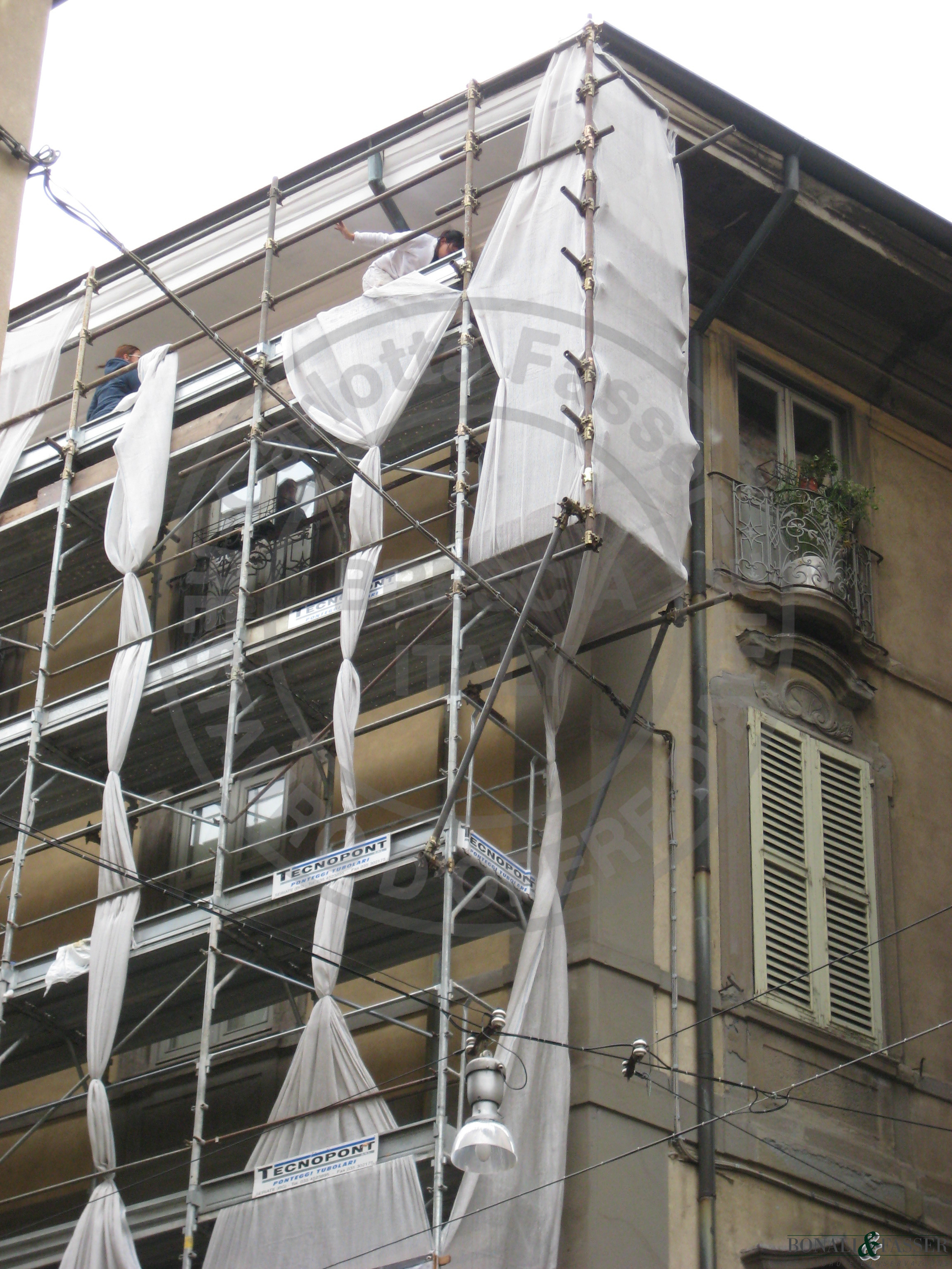 Palazzo Scotti prima dello smontaggio dei ponteggi