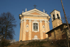 Trasporto per il restauro delle sculture presenti sulla facciata della Chiesa Parrocchiale di San Vigilio in Lodrino (BS)